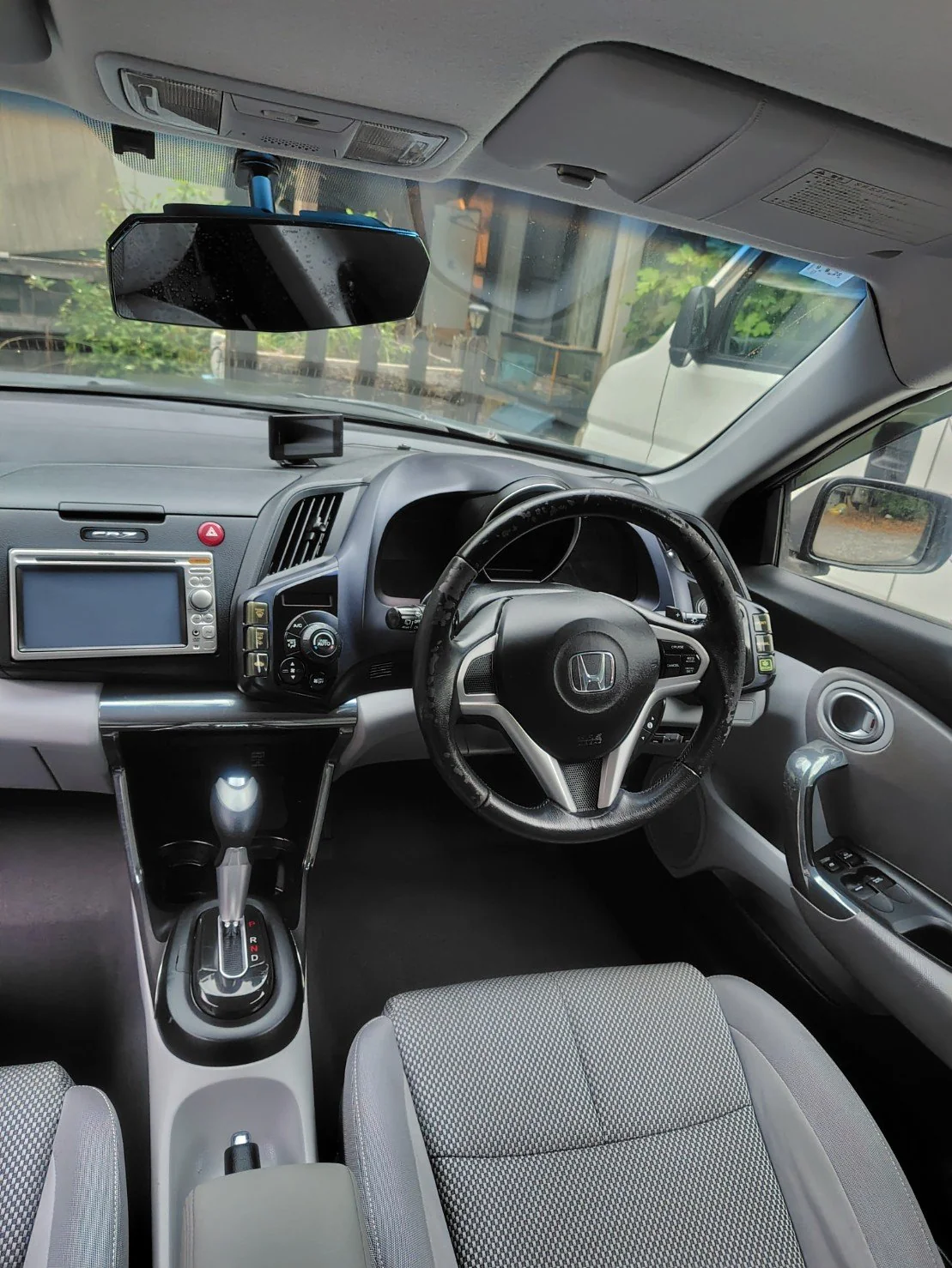清掃後のホンダCR-Z運転席まわり