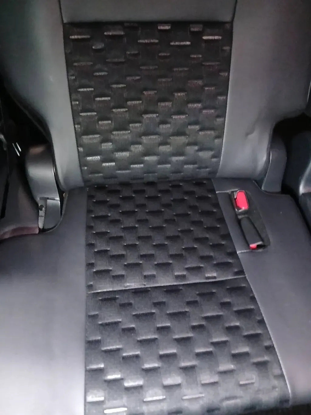 トヨタ ヴォクシー 車内清掃後のシート全体の状態