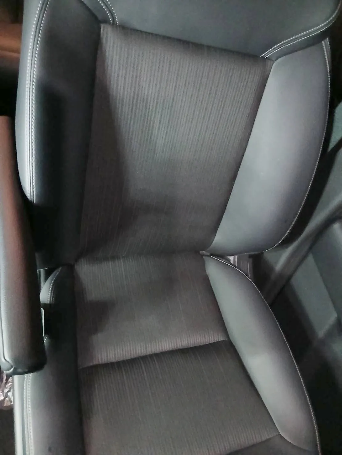 ホンダ ステップワゴンの前席（もう一方）