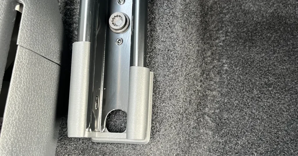 ホンダ フリード クロスターの車内。清掃後の後部座席と床
